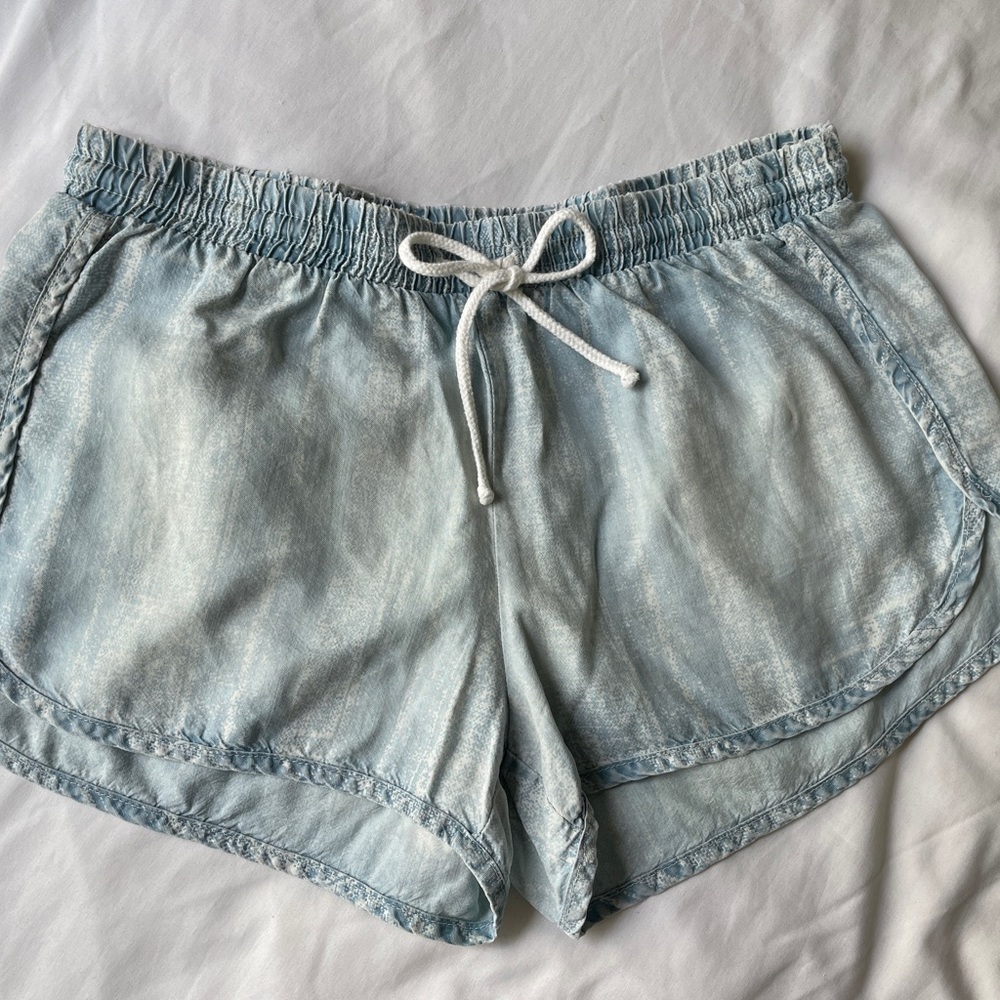 Bella Dahl Chambray Pocket Short Size Small, Like New!